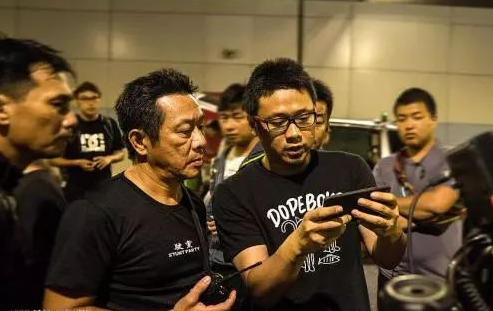 论新力量导演的产业化生存——中国电影导演“新力量”系列研究