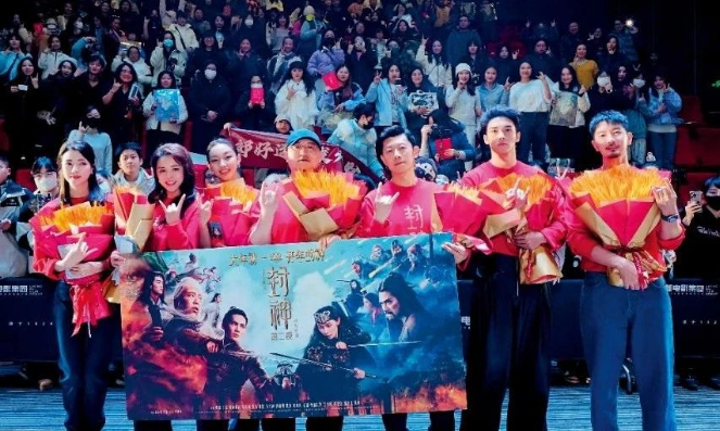 爆款大片为什么只盯着春节档了？
